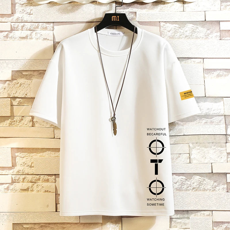 Camisa com design minimalismo e moderno, disponíveis nas cores preta e branca